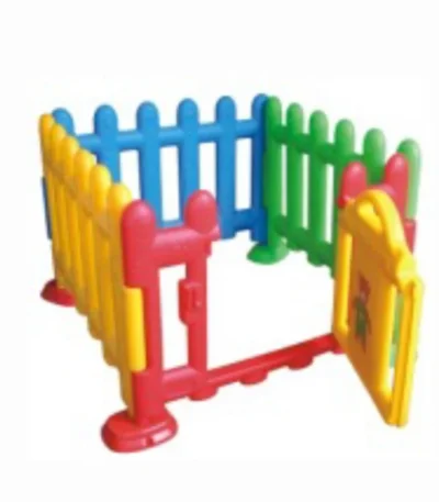 4 barriers, one of which has a door and lock for safety - different colors The colors in the picture may differ from reality.