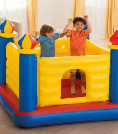 Inflatable castle trampoline for children